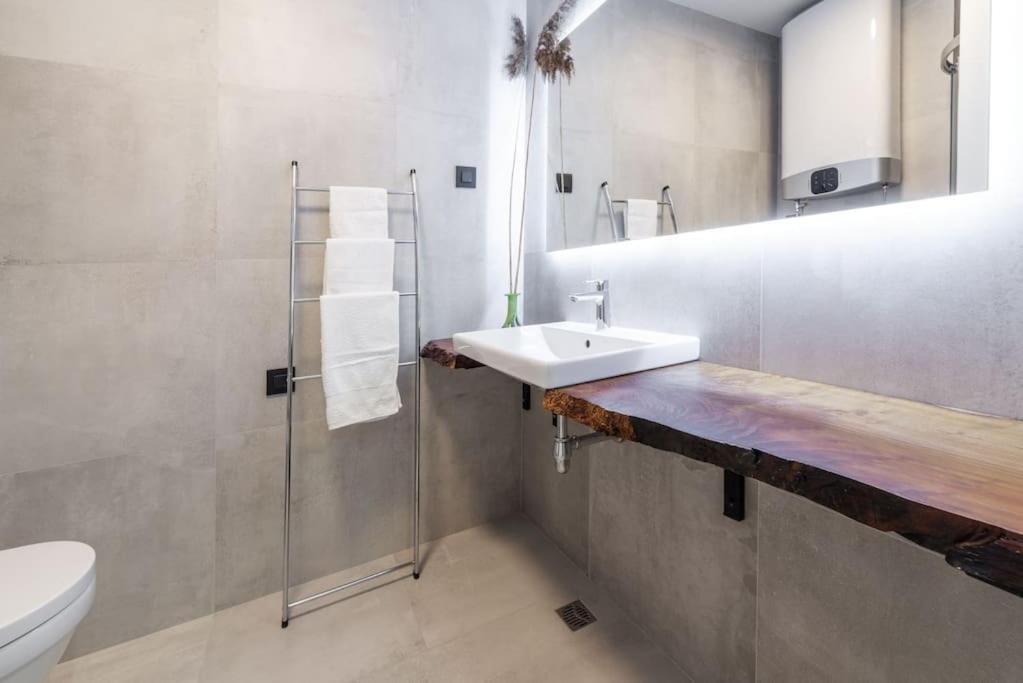 Appartamento Walking Distance Old Town 120M2,Garden,View,Garage Ragusa Esterno foto