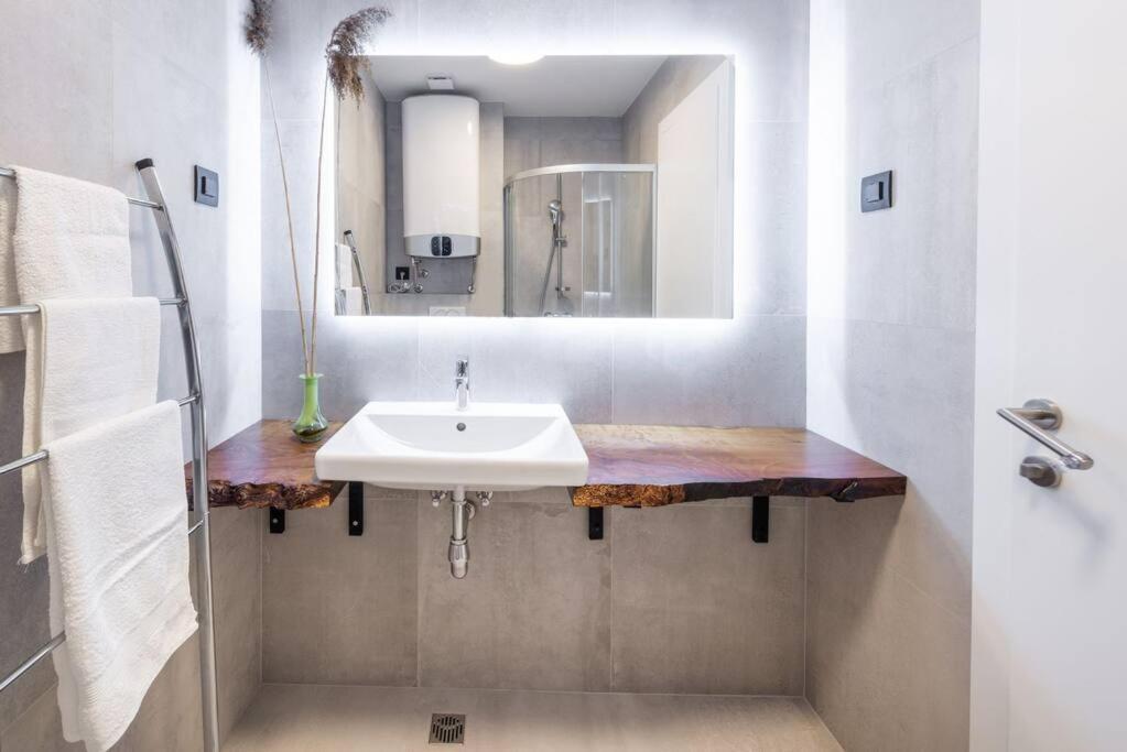 Appartamento Walking Distance Old Town 120M2,Garden,View,Garage Ragusa Esterno foto
