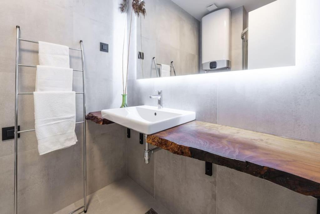 Appartamento Walking Distance Old Town 120M2,Garden,View,Garage Ragusa Esterno foto